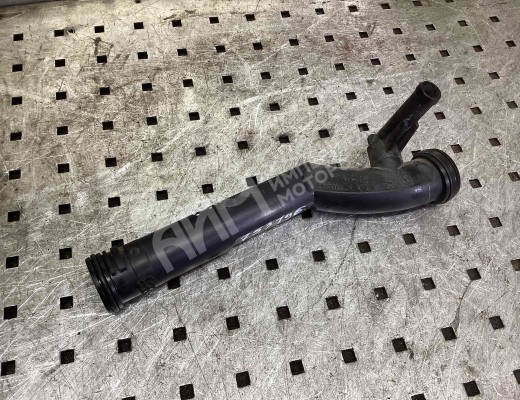 Трубка охлаждающей жидкости пластиковая Volkswagen Polo IV (9N) 2001-2005  Volkswagen Polo Polo IV (9N) 2001-2005