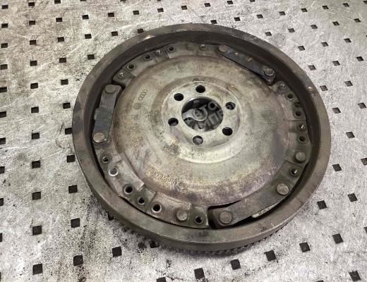 Комплект сцепления Volkswagen Golf IV (1J) 1997-2004  Volkswagen Golf Golf IV (1J) 1997-2004