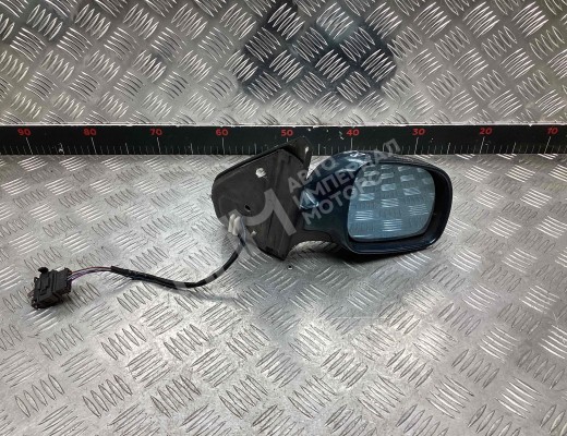 Зеркало наружное правое Volkswagen Golf IV (1J) 1997-2004  Volkswagen Golf Golf IV (1J) 1997-2004