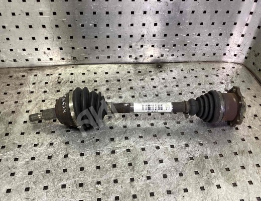 Полуось передняя левая (приводной вал, ШРУС) Volkswagen Golf IV (1J) 1997-2004  Volkswagen Golf Golf IV (1J) 1997-2004