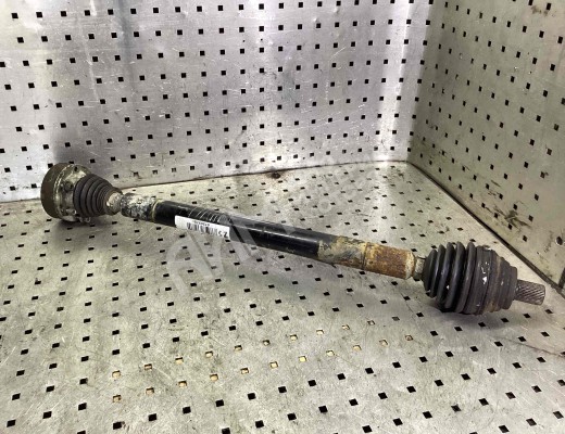 Полуось передняя правая (приводной вал, ШРУС) Volkswagen Golf+ V (5M) 2005-2014  Volkswagen Golf Plus Golf+ V (5M) 2005-2014