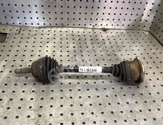 Полуось передняя левая (приводной вал, ШРУС) Volkswagen Passat B4 (3A) 1993-1997  Volkswagen Passat Passat B4 (3A) 1993-1997