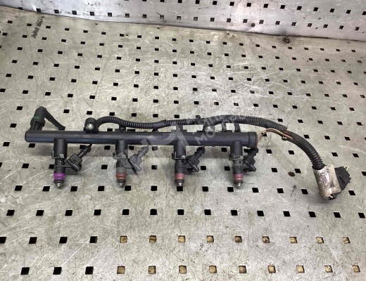 Форсунка Renault Scenic II (JM) 2003-2006  Renault Scenic Scenic II (JM) 2003-2006