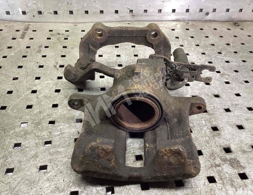 Суппорт передний левый Audi A4 B5 (8D) 1994-1999  Audi A4 A4 B5 (8D) 1994-1999