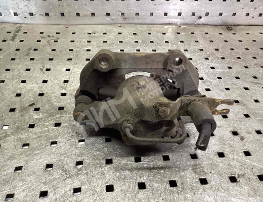 Суппорт передний правый Volkswagen Passat B5 (3B) 1996-2000  Volkswagen Passat Passat B5 (3B) 1996-2000