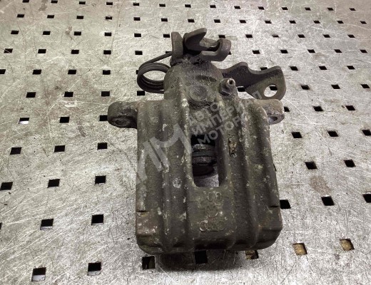 Суппорт задний правый Audi A4 B5 (8D) 1994-1999  Audi A4 A4 B5 (8D) 1994-1999