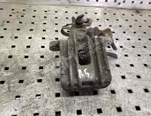 Суппорт задний правый Volkswagen Passat B5 (3B) 1996-2000  Volkswagen Passat Passat B5 (3B) 1996-2000