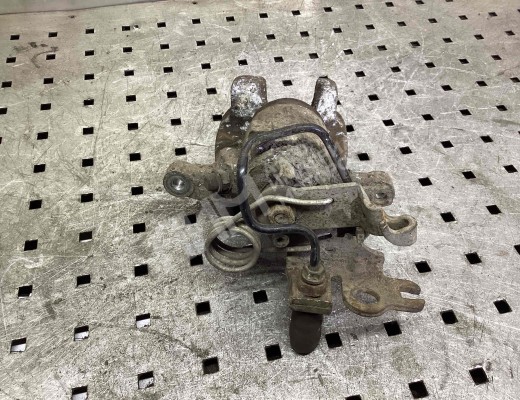 Суппорт задний правый Volkswagen Caddy III (2K) 2004-2010  Volkswagen Caddy Caddy III (2K) 2004-2010