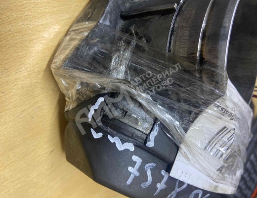 Заслонка дроссельная Volkswagen Passat B5 (3B) 1996-2000  Volkswagen Passat Passat B5 (3B) 1996-2000