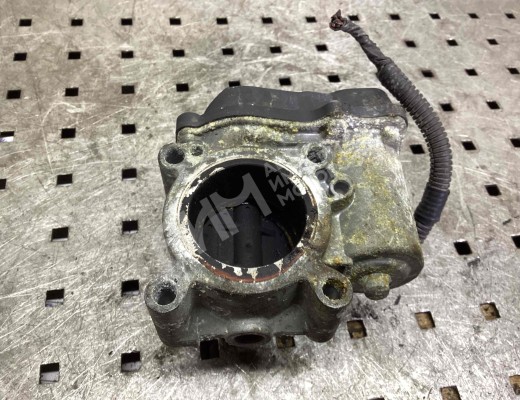 Заслонка дроссельная Volkswagen Polo IV (9N) 2001-2005  Volkswagen Polo Polo IV (9N) 2001-2005