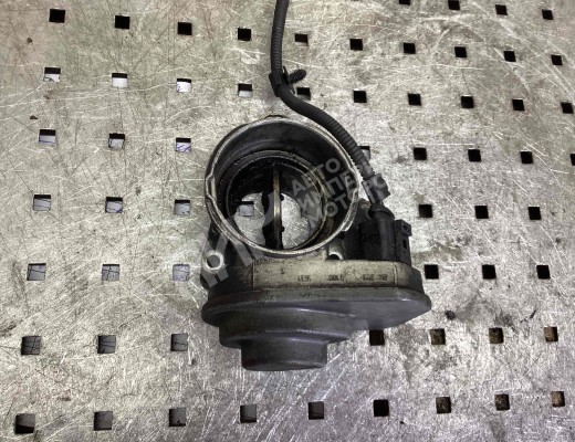 Заслонка дроссельная Volkswagen Golf IV (1J) 1997-2004  Volkswagen Golf Golf IV (1J) 1997-2004