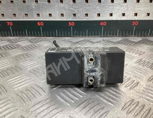 Реле вентилятора Volkswagen Polo IV (9N) 2001-2005  Volkswagen Polo Polo IV (9N) 2001-2005