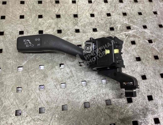 Переключатель поворотов Volkswagen Caddy III (2K) 2004-2010  Volkswagen Caddy Caddy III (2K) 2004-2010