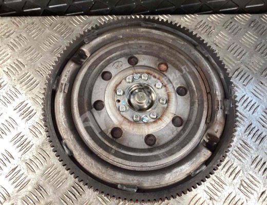Маховик Audi A6 C5 (4B) 1997-2001  Audi A6 A6 C5 (4B) 1997-2001