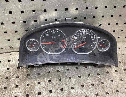 Щиток приборов (приборная панель) Opel Vectra C 2002-2005  Opel Vectra Vectra C 2002-2005