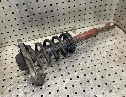Стойка передняя правая Audi A4 B6 (8EC, 8E5) 2000-2004  Audi A4 A4 B6 (8EC, 8E5) 2000-2004