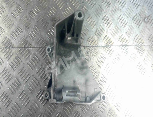 Кронштейн генератора Volkswagen Touareg I (7L) 2002-2006  Volkswagen Touareg Touareg I (7L) 2002-2006
