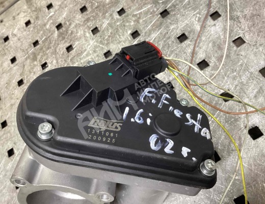 Заслонка дроссельная Ford Fiesta V 2001-2008  Ford Fiesta Fiesta V 2001-2008
