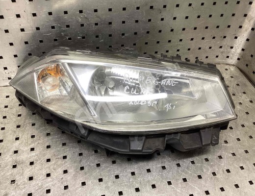 Фара правая Renault Megane II 2002-2006  Renault Megane Megane II 2002-2006