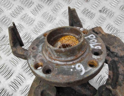 Ступица передняя правая Volkswagen Polo III (6N/6K) 1994-2002  Volkswagen Polo Polo III (6N/6K) 1994-2002