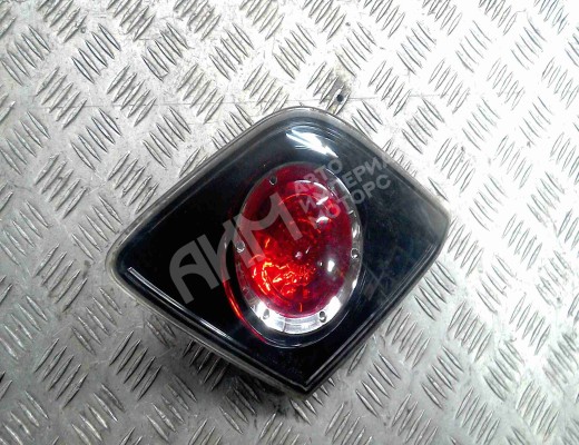 Фонарь крышки багажника правый Mazda 3 I (BK) 2003-2009  Mazda 3 3 I (BK) 2003-2009