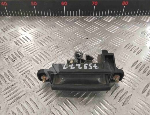 Ручка крышки багажника Mazda 3 I (BK) 2003-2009  Mazda 3 3 I (BK) 2003-2009
