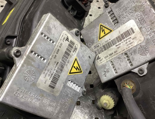 Фара правая Ford Mondeo III 2000-2003  Ford Mondeo Mondeo III 2000-2003