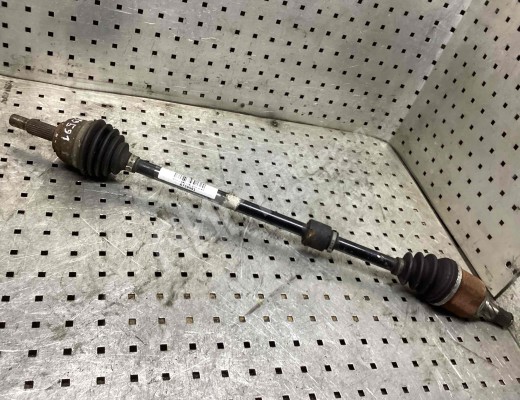 Полуось передняя правая (приводной вал, ШРУС) Nissan Micra III (K12) 2002-2010  Nissan Micra Micra III (K12) 2002-2010