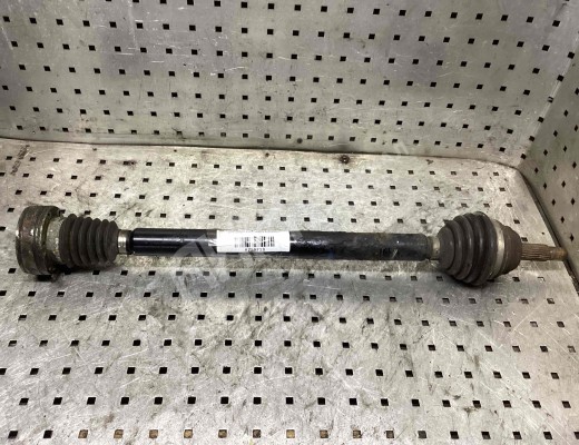 Полуось передняя правая (приводной вал, ШРУС) Volkswagen Polo III (6N/6K) 1994-2002  Volkswagen Polo Polo III (6N/6K) 1994-2002