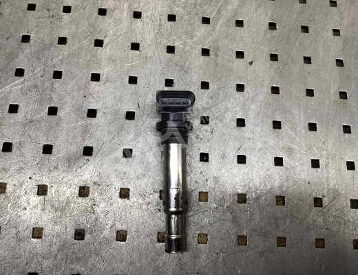 Катушка зажигания Volkswagen Golf IV (1J) 1997-2004  Volkswagen Golf Golf IV (1J) 1997-2004