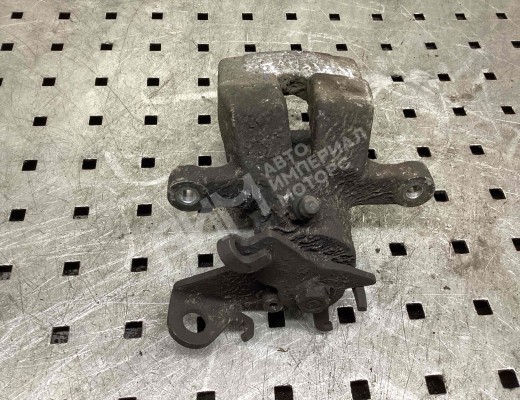 Суппорт задний правый Renault Megane II 2002-2006  Renault Megane Megane II 2002-2006