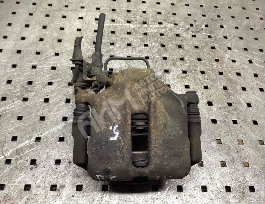 Суппорт передний левый Volkswagen Passat B5 (3B) 1996-2000  Volkswagen Passat Passat B5 (3B) 1996-2000