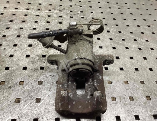 Суппорт задний правый Volkswagen Passat B5 (3B) 1996-2000  Volkswagen Passat Passat B5 (3B) 1996-2000