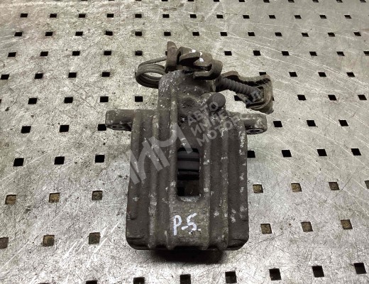 Суппорт задний правый Volkswagen Passat B5 (3B) 1996-2000  Volkswagen Passat Passat B5 (3B) 1996-2000