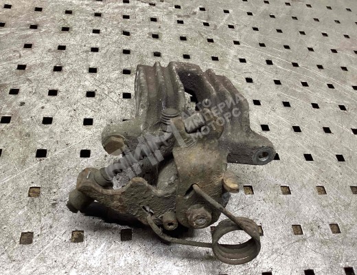 Суппорт задний правый Volkswagen Passat B5 (3B) 1996-2000  Volkswagen Passat Passat B5 (3B) 1996-2000