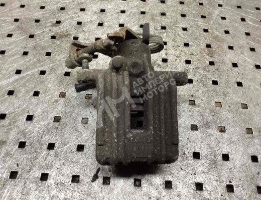 Суппорт задний левый Volkswagen Passat B5 (3B) 1996-2000  Volkswagen Passat Passat B5 (3B) 1996-2000