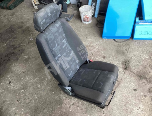 Сиденье переднее правое Mercedes Atego I 1998-2012  Mercedes Atego Atego I 1998-2012