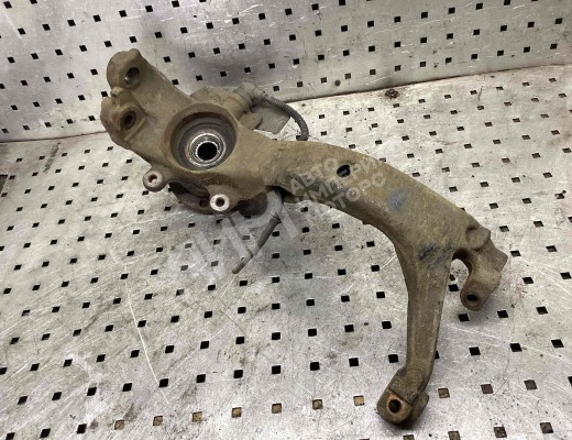 Кулак поворотный правый Audi A4 B5 (8D) 1994-1999  Audi A4 A4 B5 (8D) 1994-1999