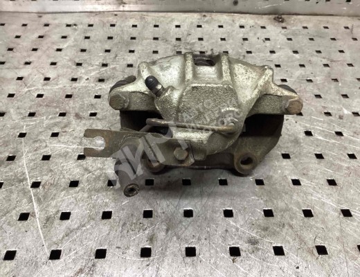 Суппорт передний правый Volkswagen Passat B5 (3B) 1996-2000  Volkswagen Passat Passat B5 (3B) 1996-2000