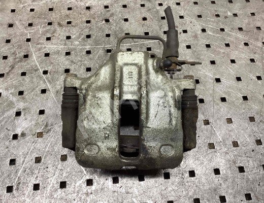 Суппорт передний правый Volkswagen Passat B5 (3B) 1996-2000  Volkswagen Passat Passat B5 (3B) 1996-2000