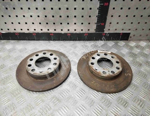 Диск тормозной задний Audi A4 B6 (8EC, 8E5) 2000-2004  Audi A4 A4 B6 (8EC, 8E5) 2000-2004