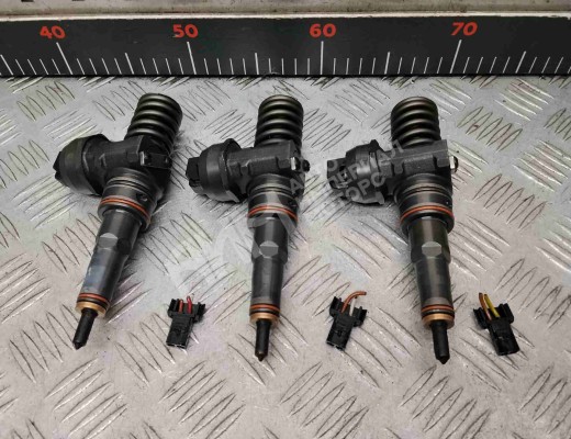 Форсунка Audi A2 (8Z) 1999-2005  Audi A2 A2 (8Z) 1999-2005