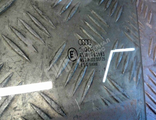 Стекло двери передней левой Audi A4 B5 (8D) 1994-1999  Audi A4 A4 B5 (8D) 1994-1999