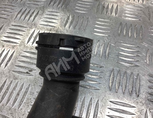Патрубок радиатора Volkswagen Golf IV (1J) 1997-2004  Volkswagen Golf Golf IV (1J) 1997-2004