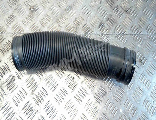 Патрубок воздушного фильтра Volkswagen Golf IV (1J) 1997-2004  Volkswagen Golf Golf IV (1J) 1997-2004