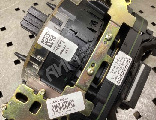 Переключатель подрулевой (стрекоза) Volkswagen Touareg I (7L) 2002-2006  Volkswagen Touareg Touareg I (7L) 2002-2006