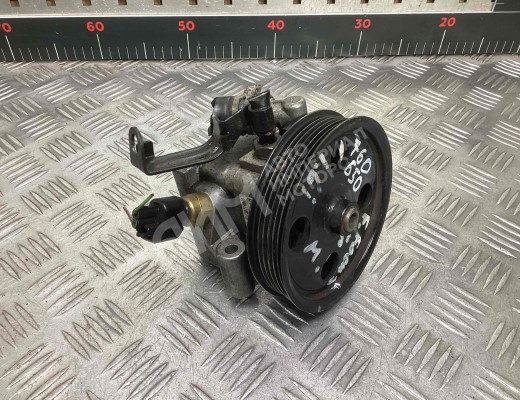 Насос гидроусилителя руля Ford Focus II 2005-2008  Ford Focus Focus II 2005-2008