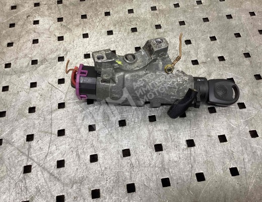 Замок зажигания Volkswagen Golf IV (1J) 1997-2004  Volkswagen Golf Golf IV (1J) 1997-2004