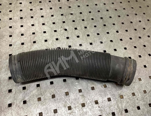 Патрубок воздушного фильтра Skoda Octavia A4 Tour (1U) 2000-2010 рестайлинг  Skoda Octavia Octavia A4 Tour (1U) 2000-2010 рестайлинг