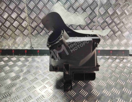 Корпус воздушного фильтра Volkswagen Passat B5 (3B) 1996-2000  Volkswagen Passat Passat B5 (3B) 1996-2000